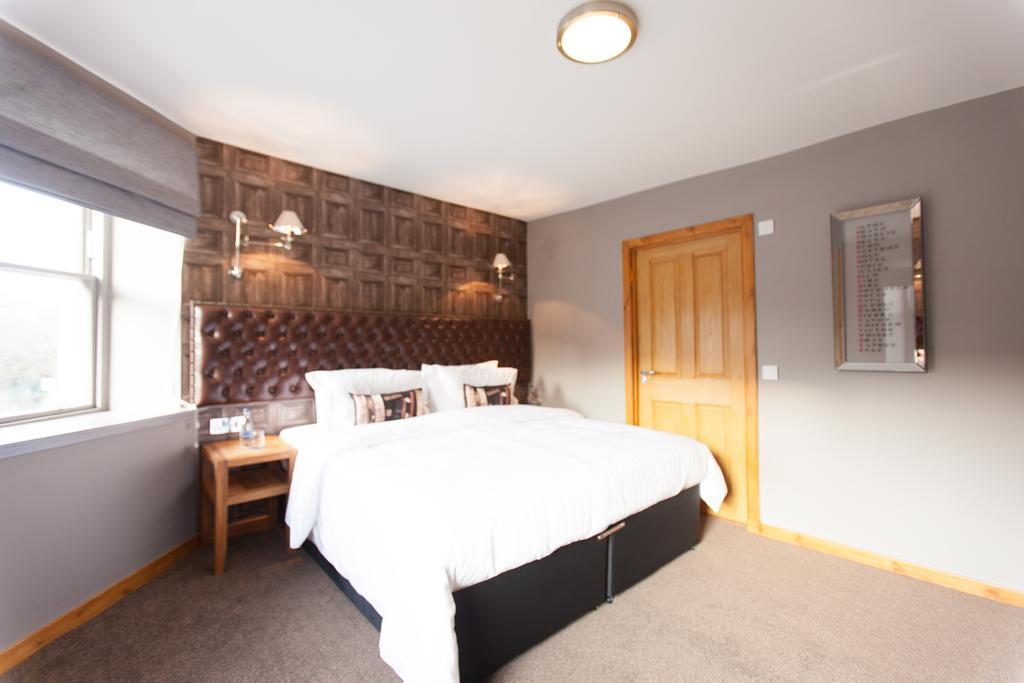The Salmon Inn Galashiels Room photo